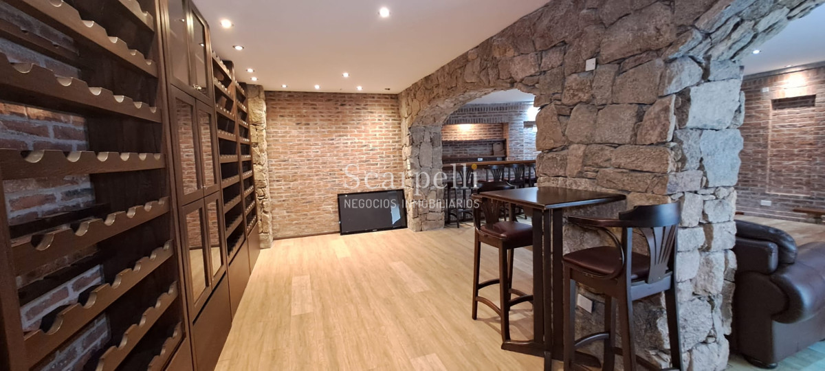 Apartamento ID.47976 - Carrasco Clásico Alquiler Apartamento Categoría Alte. Harwood Próximo Lawn Tennis y Arocena