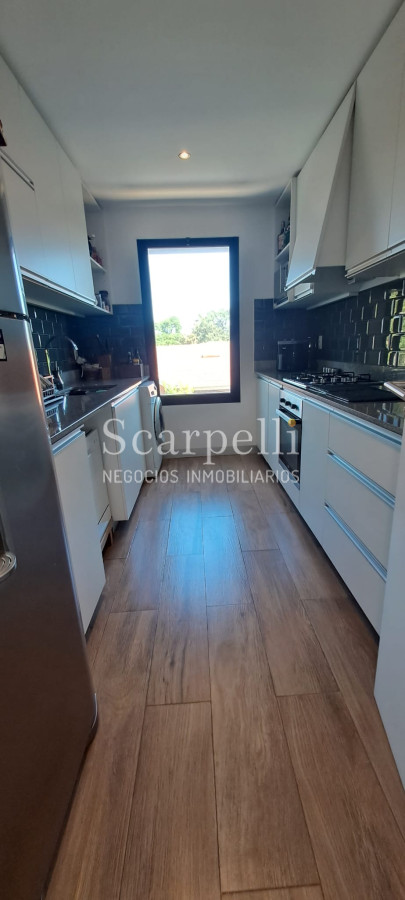 Apartamento ID.48203 - Alquiler Apartamento Barra De Carrasco Moderno 3 Dormitorios 2 Baños Suite Calefacción Losa Cochera