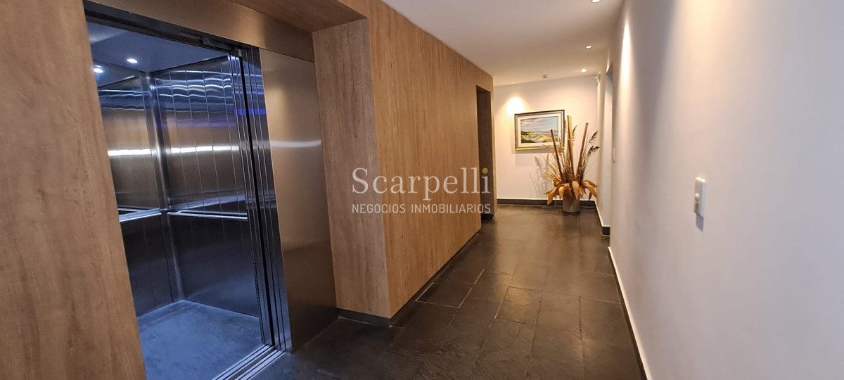 Apartamento ID.48203 - Alquiler Apartamento Barra De Carrasco Moderno 3 Dormitorios 2 Baños Suite Calefacción Losa Cochera