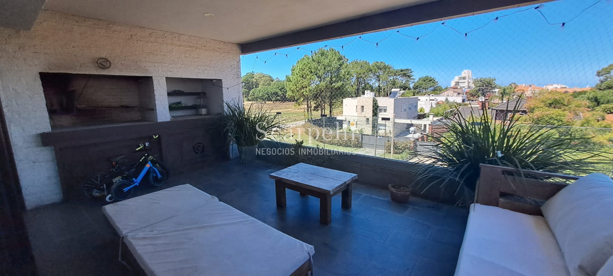 Apartamento ID.48203 - Alquiler Apartamento Barra De Carrasco Moderno 3 Dormitorios 2 Baños Suite Calefacción Losa Cochera