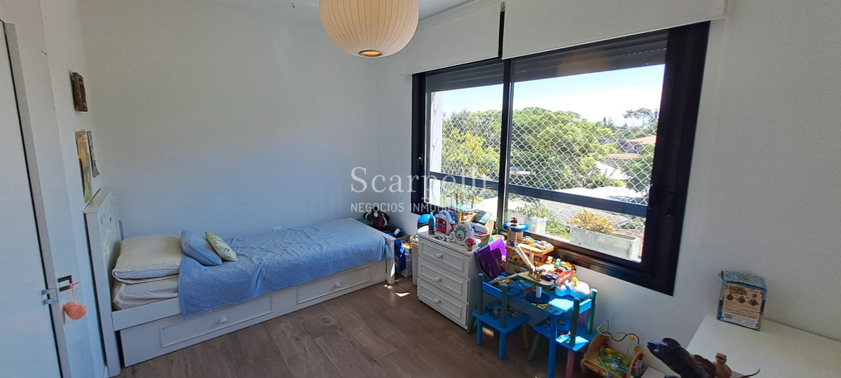 Apartamento ID.48203 - Alquiler Apartamento Barra De Carrasco Moderno 3 Dormitorios 2 Baños Suite Calefacción Losa Cochera