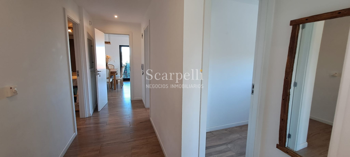 Apartamento ID.48203 - Alquiler Apartamento Barra De Carrasco Moderno 3 Dormitorios 2 Baños Suite Calefacción Losa Cochera