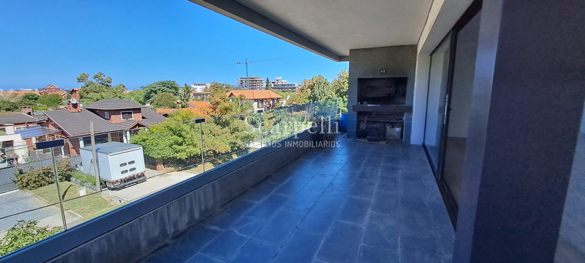 Apartamento ID.48493 - Alquiler Apartamento Barra De Carrasco Moderno 3 Dormitorios 2 Baños Suite Calefacción Losa Cochera