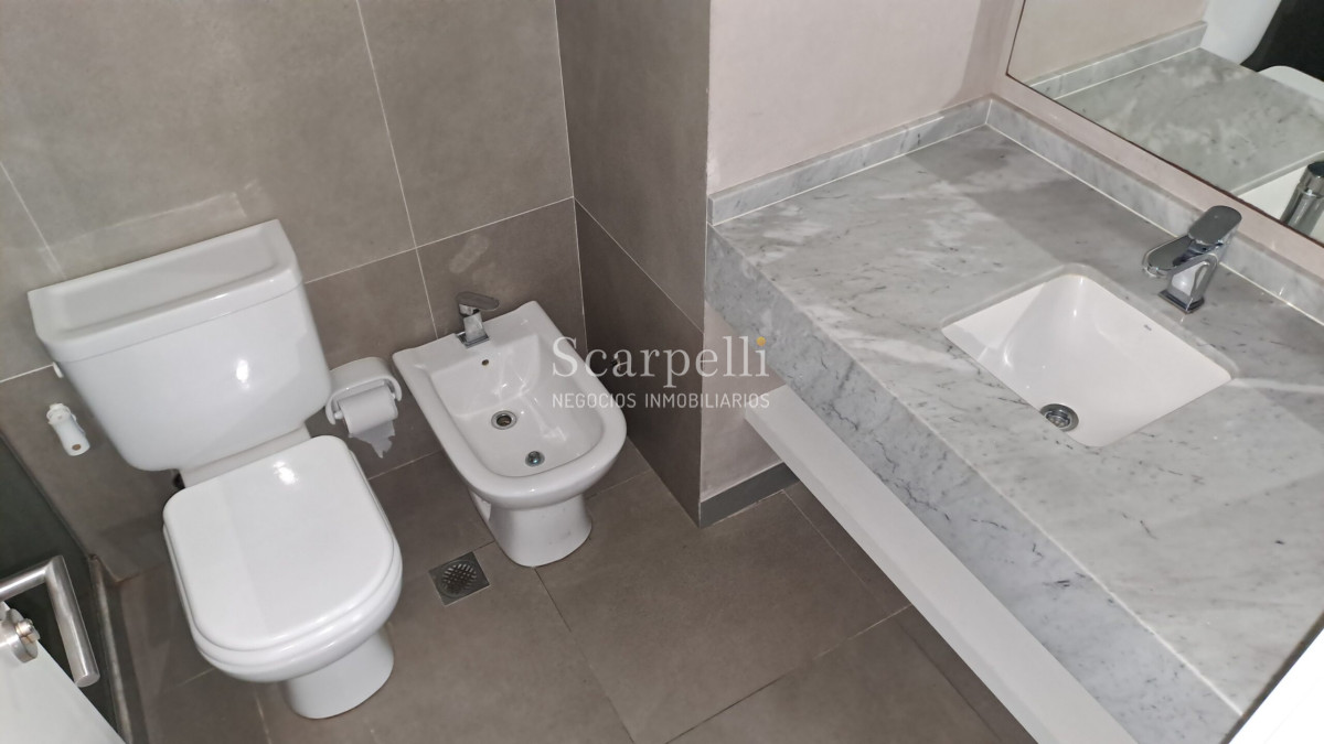 Apartamento ID.48493 - Alquiler Apartamento Barra De Carrasco Moderno 3 Dormitorios 2 Baños Suite Calefacción Losa Cochera