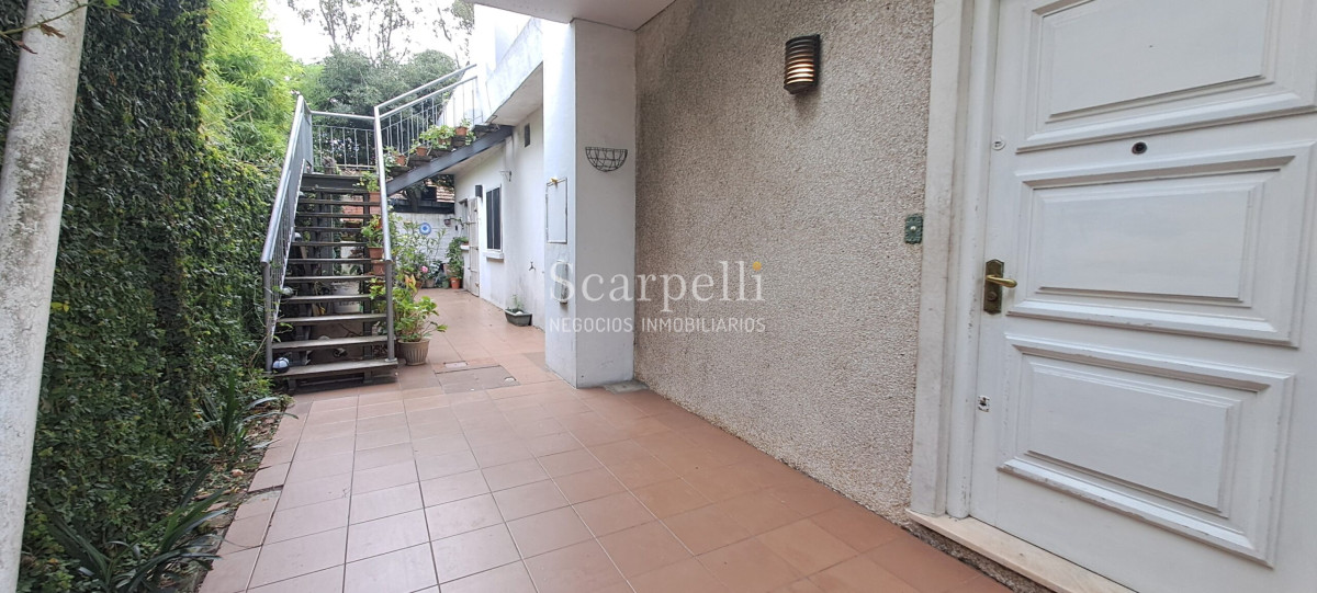 Apartamento ID.48615 - Alquiler Apartamento Carrasco 1 dormitorio Living  Estufa leña Gran terraza parrillero scarpelli