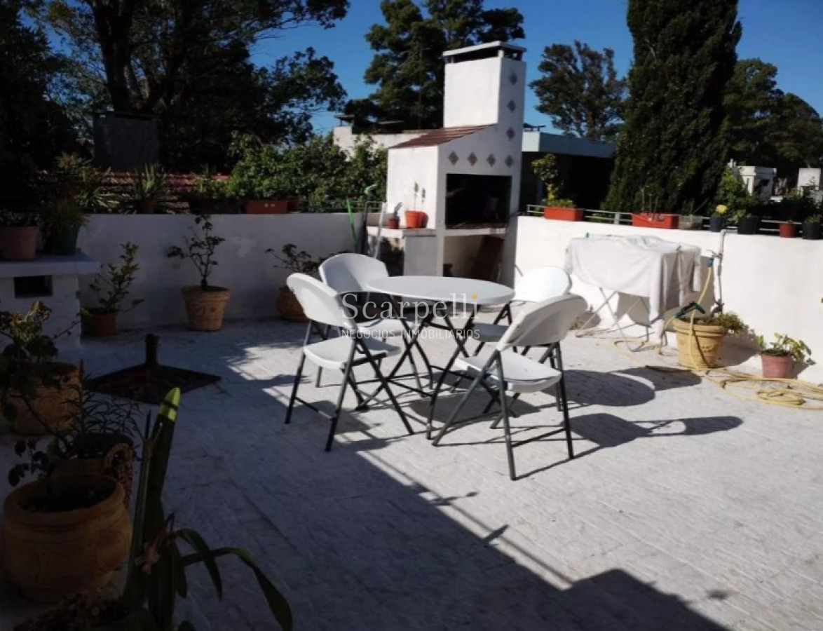 Apartamento ID.48615 - Alquiler Apartamento Carrasco 1 dormitorio Living  Estufa leña Gran terraza parrillero scarpelli