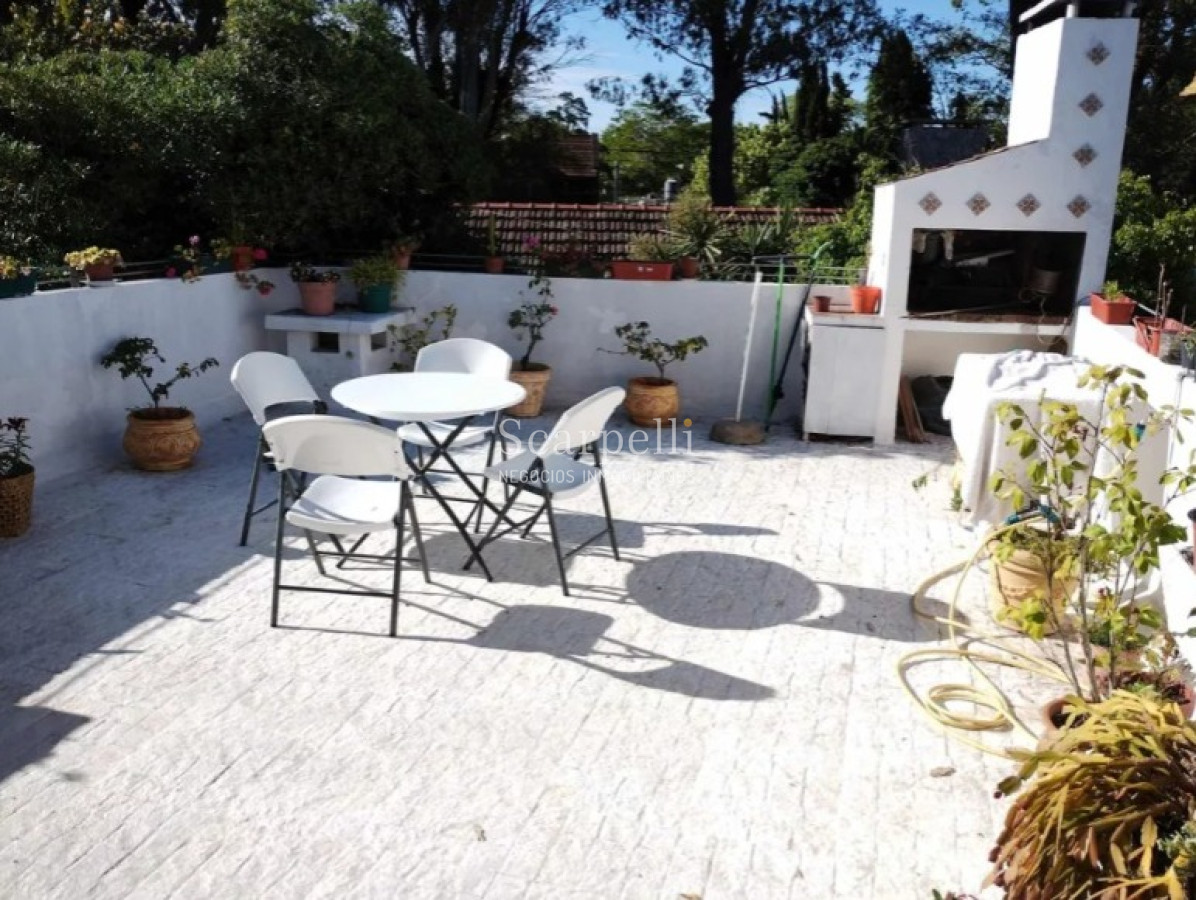 Apartamento ID.48615 - Alquiler Apartamento Carrasco 1 dormitorio Living  Estufa leña Gran terraza parrillero scarpelli