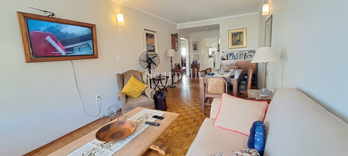 Apartamento ID.48946 -    Venta Apartamento Pocitos casi Rambla Kibon 2 dormitorios 2 baños Servicio Garage Calefacción