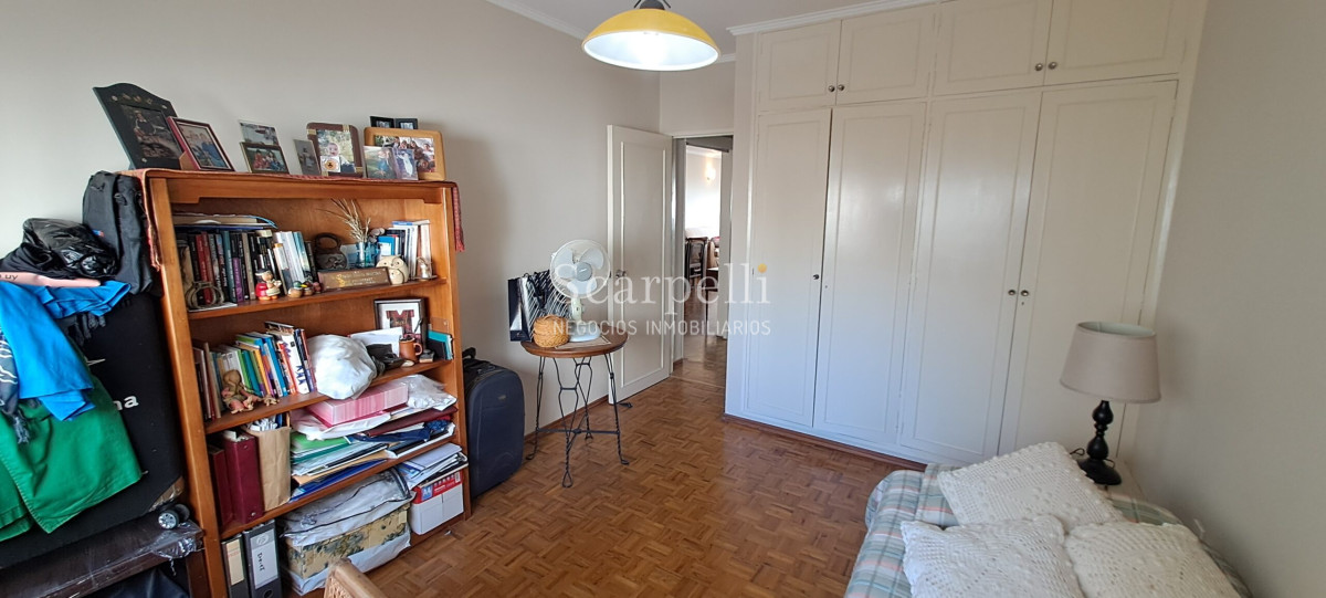 Apartamento ID.48946 -    Venta Apartamento Pocitos casi Rambla Kibon 2 dormitorios 2 baños Servicio Garage Calefacción