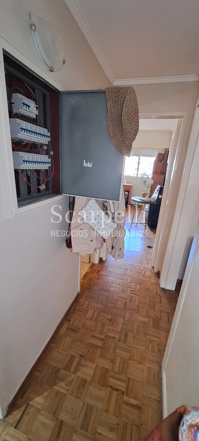 Apartamento ID.48946 -    Venta Apartamento Pocitos casi Rambla Kibon 2 dormitorios 2 baños Servicio Garage Calefacción