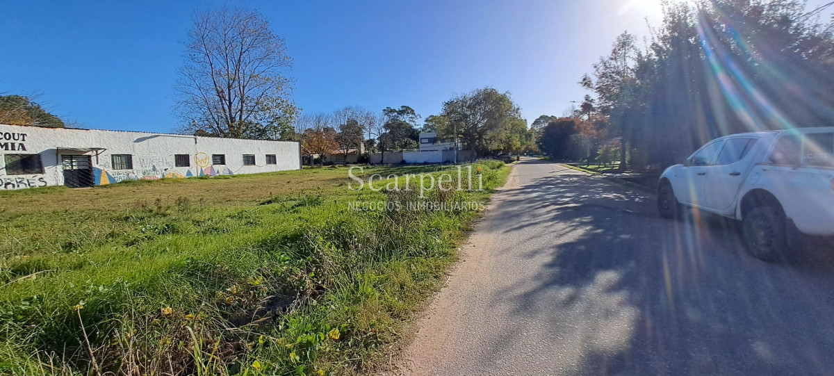 Apartamento ID.49613 - Alquiler Shangrilá Canelones Próximo Pque. Roosevelt y Bajada 8 Rambla Costanera Ancap 1 dorm fondito verde íntimo