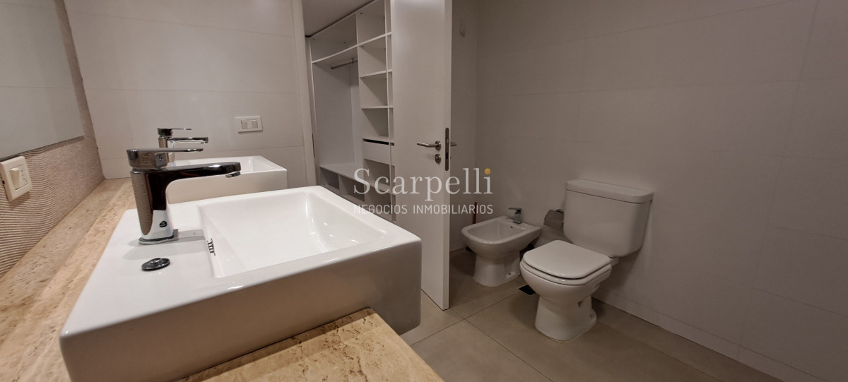 Apartamento ID.16932 - Carrasco Este: Nuevo con Vista al Lago Excelentes terminaciones y toda la seguridad
