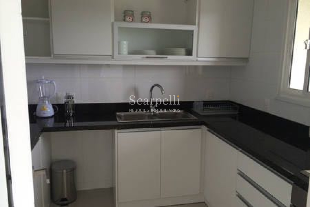 Apartamento ID.5228 - Edificio Cruceros: Frente al océano con vista a Punta Ballena en Parada 35 de la Mansa.-