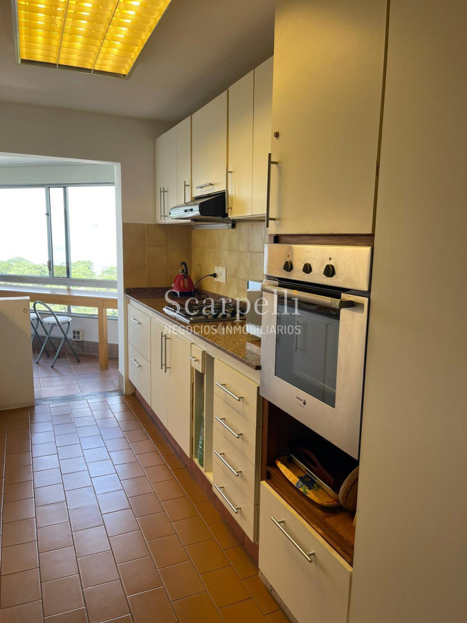 Apartamento ID.50403 - Venta Apartamento Punta del Este Piso Alto Estupenda Vista y Amenities