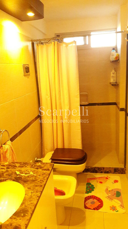 Apartamento ID.6052 - La Blanqueada. Impecable apartamento en 5to piso con mucha luz Zona Sanatorios