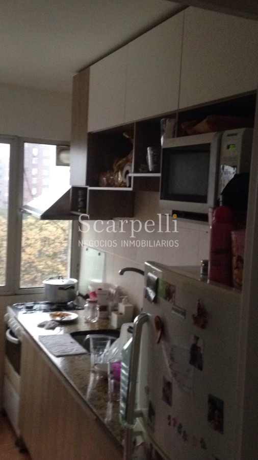 Apartamento ID.6052 - La Blanqueada. Impecable apartamento en 5to piso con mucha luz Zona Sanatorios