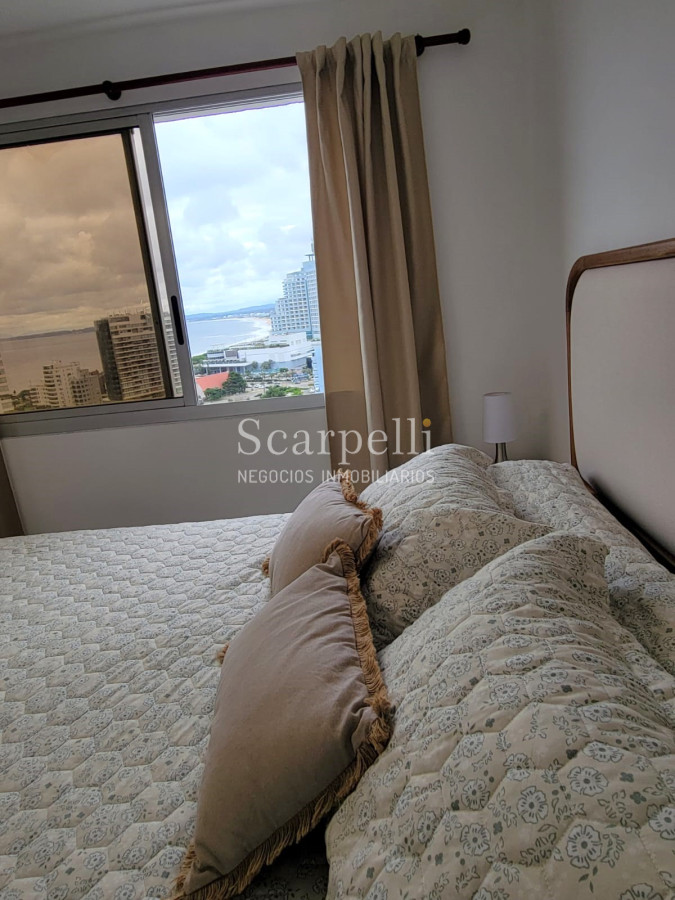 Apartamento ID.50384 - VENTA APARTAMENTO PISO ALTO PUNTA DEL ESTE GRAN VISTA