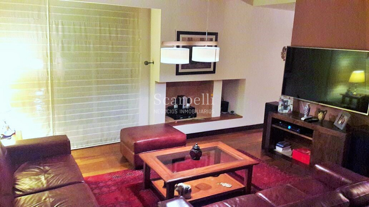 Apartamento ID.6316 - Apartamento de categoría proximo Rambla de Carrasco con Garage para 2 vehículos.