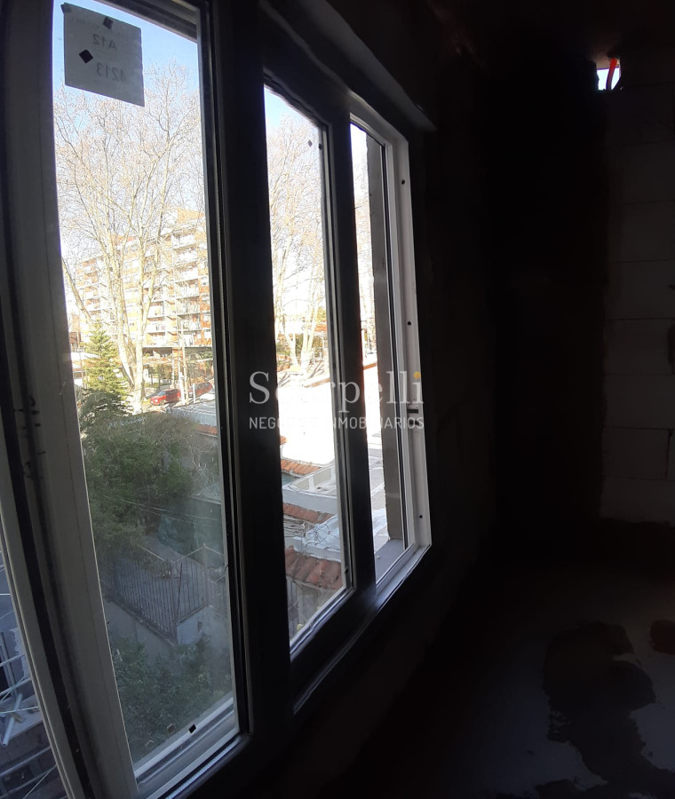 Apartamento ID.6913 - Latius II - Estrene Marzo 2021 Proximo Rambla y Club Malvín Excelentes terminaciones. Posibilidad de garage.-