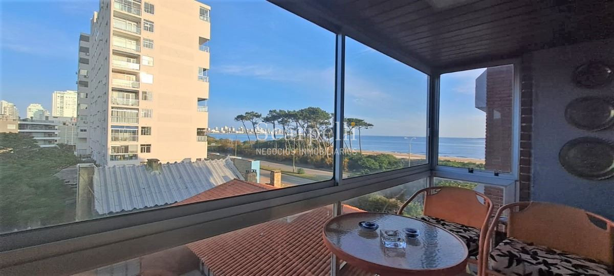 Apartamento ID.7 - Alquiler Anual Apartamento Punta Del Este Mansa Rambla 2 Dorm 2 baños suite cochera