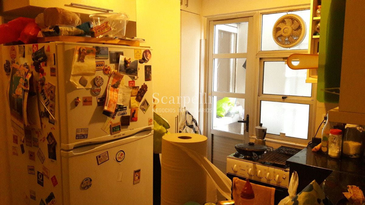 Apartamento ID.7080 - Apartamento reciclado en 1er. Piso por Escalera Concepción del Uruguay y Rivera Proximo.