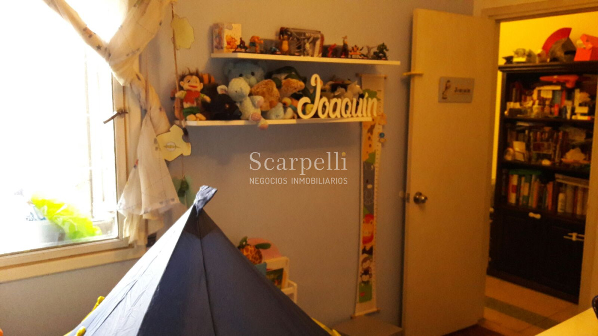 Apartamento ID.7080 - Apartamento reciclado en 1er. Piso por Escalera Concepción del Uruguay y Rivera Proximo.
