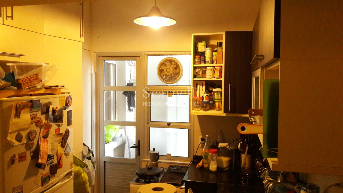 Apartamento ID.7080 - Apartamento reciclado en 1er. Piso por Escalera Concepción del Uruguay y Rivera Proximo.