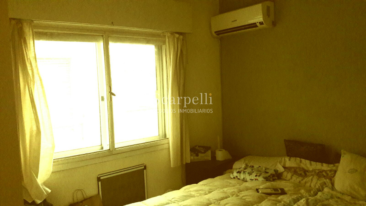 Apartamento ID.7080 - Apartamento reciclado en 1er. Piso por Escalera Concepción del Uruguay y Rivera Proximo.