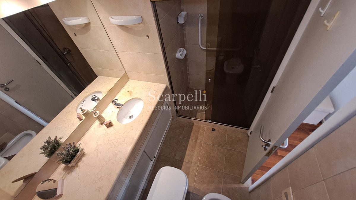 Apartamento ID.50373 - ALQUILER APARTAMENTO POCITOS 2 DORMITORIOS GARAGE PISO ALTO MUY BIEN EQUIPADO