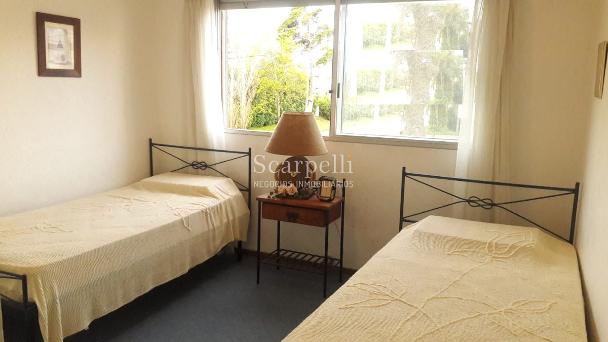 Apartamento ID.7618 - Apartameno a mts. de la Rambla Parada 14 Mansa 2dorm y 2 baños Cochera Terraza