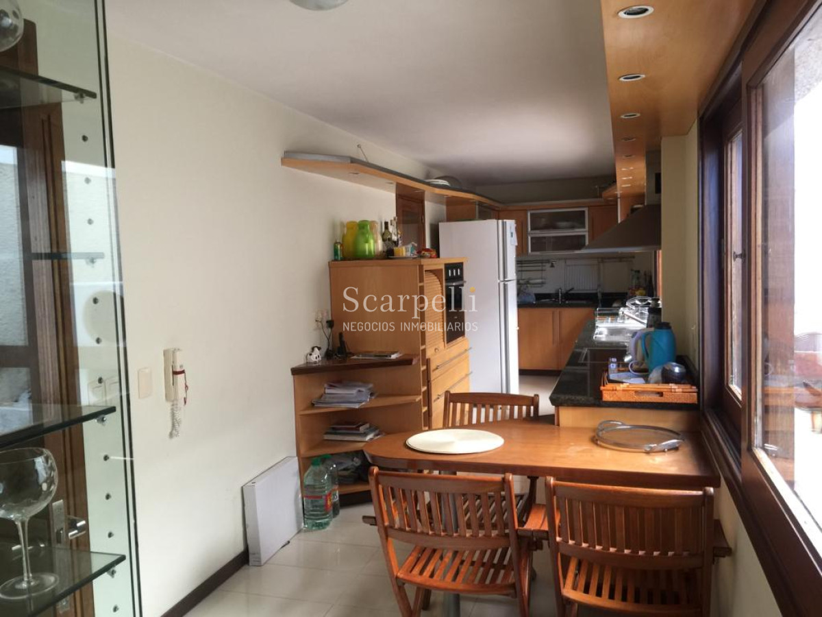 Apartamento ID.7781 - Exclusivo Frente al Puerto de Punta del Este con gran terraza y los mejores atardeceres sobre la Isla Gorriti