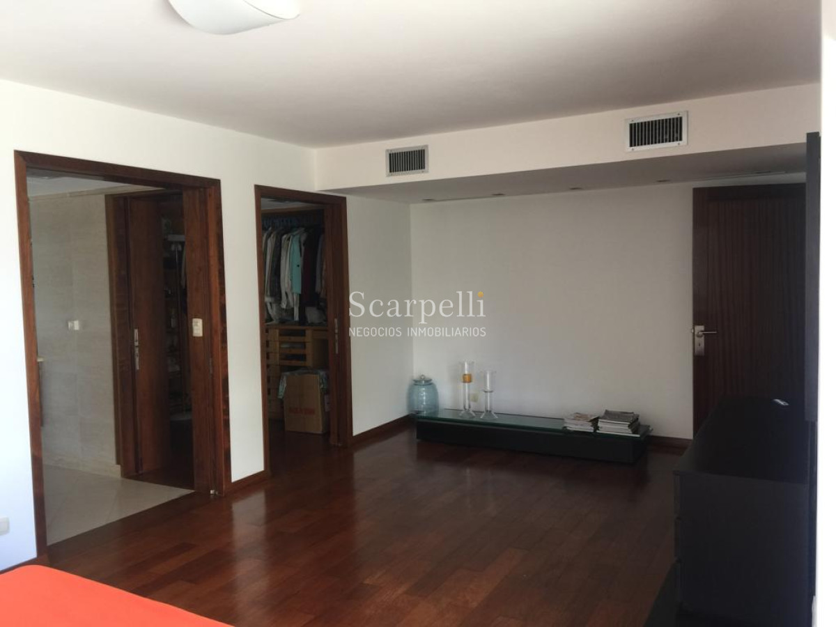 Apartamento ID.7781 - Exclusivo Frente al Puerto de Punta del Este con gran terraza y los mejores atardeceres sobre la Isla Gorriti