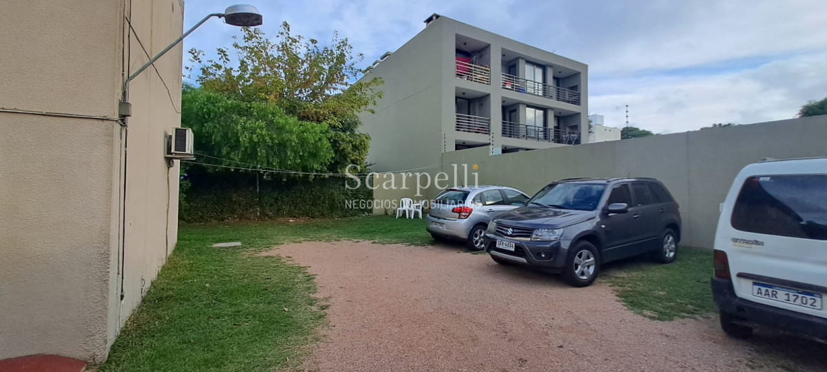 Apartamento ID.50404 - ALQUILER MALVIN PH DE ALTOS 3 DORM COCHERA TERRAZAS AIRE ACONDICIONADO 