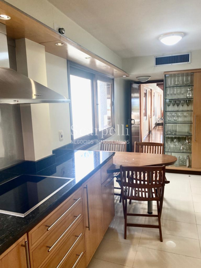 Apartamento ID.7781 - Exclusivo Frente al Puerto de Punta del Este con gran terraza y los mejores atardeceres sobre la Isla Gorriti