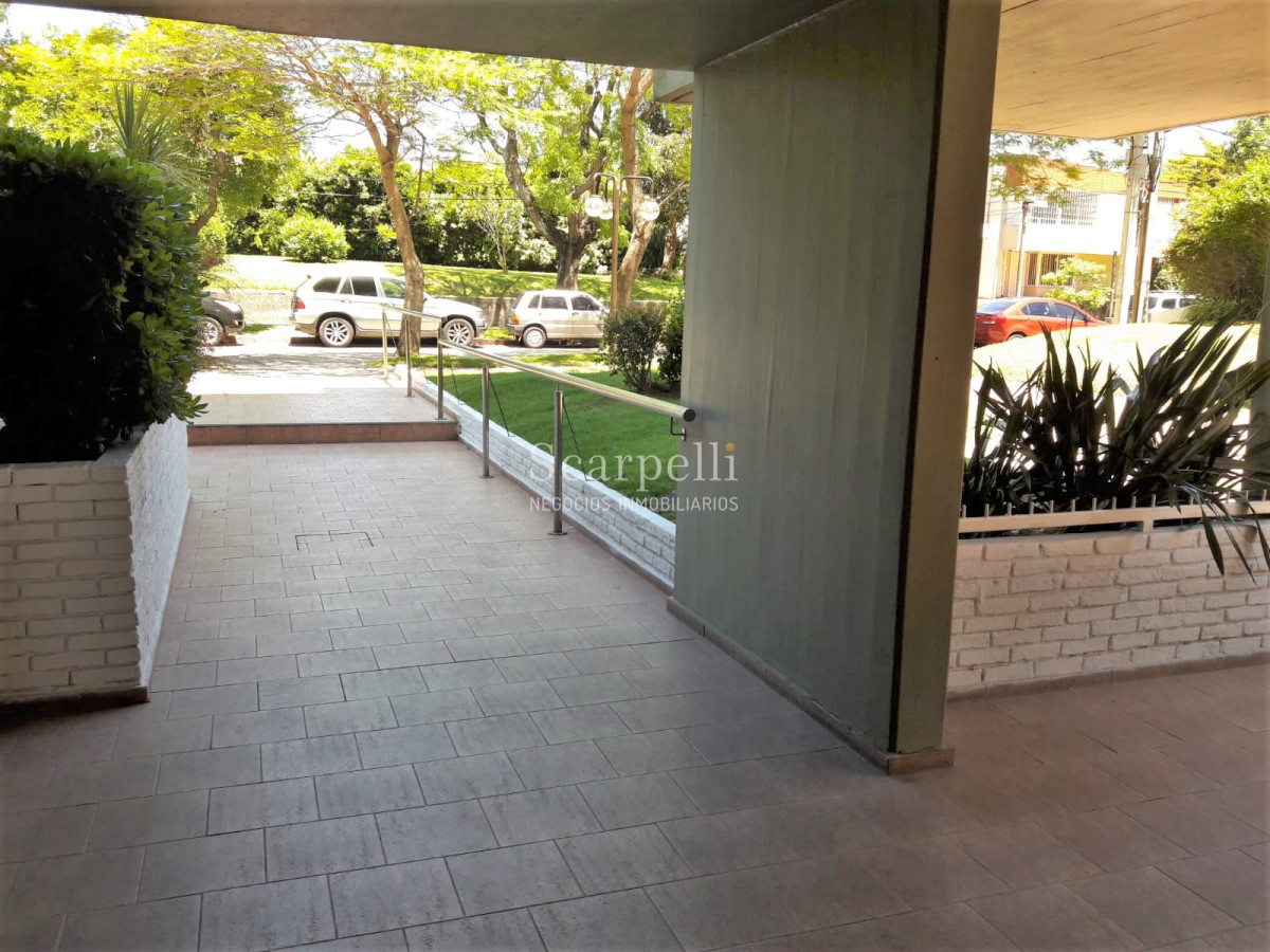 Apartamento ID.8571 - Punta Gorda / Malvin Límite Apartamento en Venta & Alquiler 4to. Piso 3 dorm 2 baños prolijo proximo Rambla  & Parque Baroffio.-