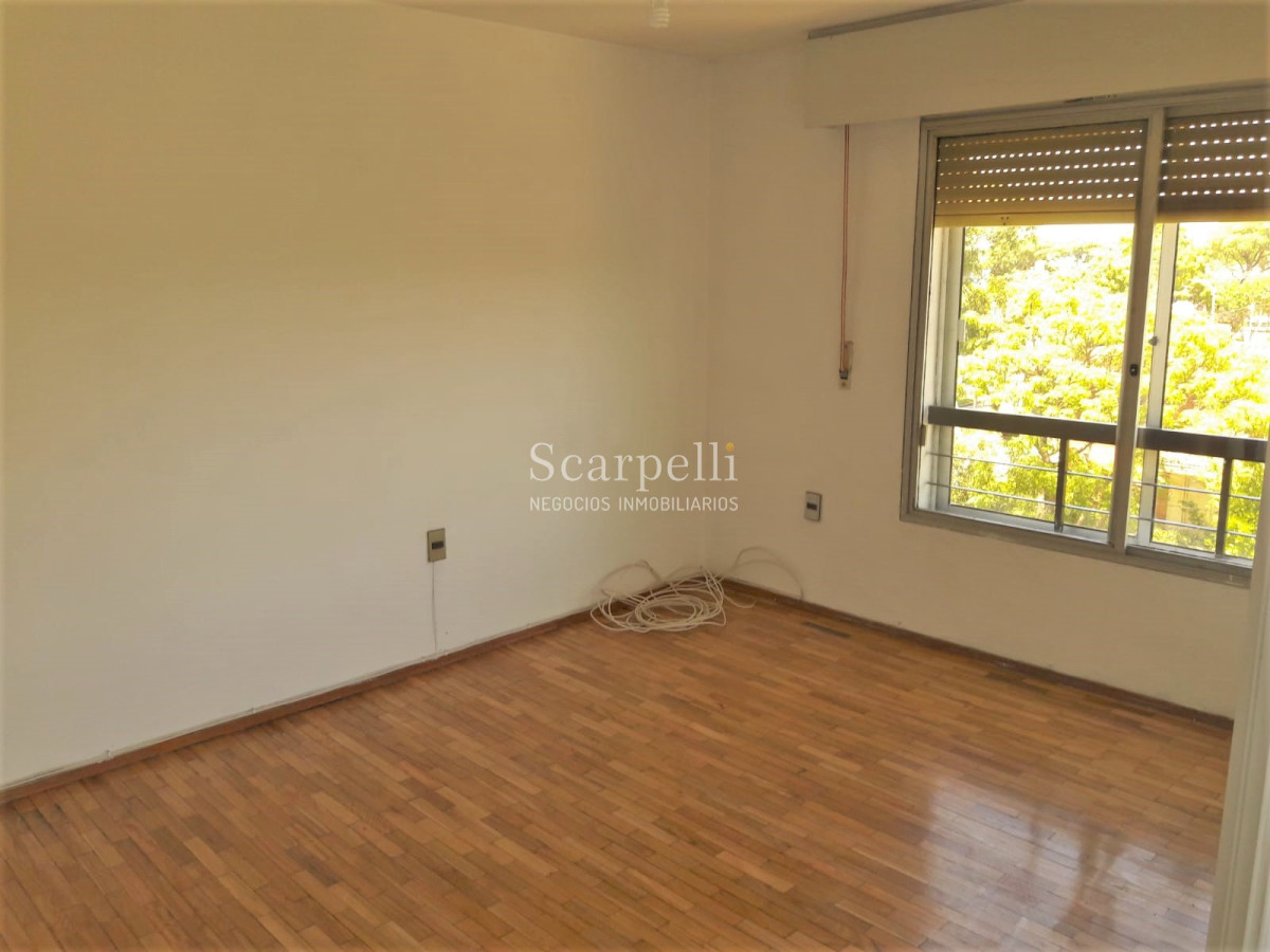 Apartamento ID.8571 - Punta Gorda / Malvin Límite Apartamento en Venta & Alquiler 4to. Piso 3 dorm 2 baños prolijo proximo Rambla  & Parque Baroffio.-