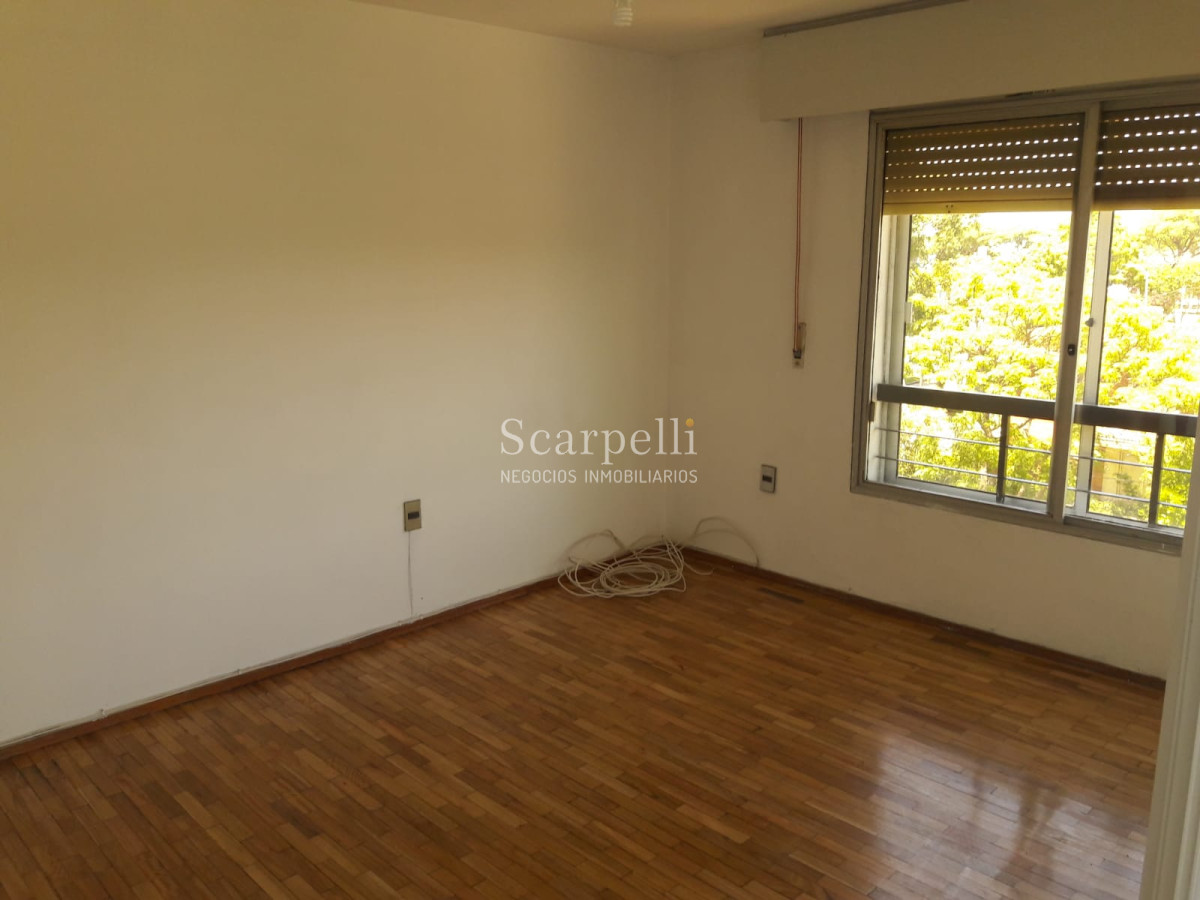 Apartamento ID.8571 - Punta Gorda / Malvin Límite Apartamento en Venta & Alquiler 4to. Piso 3 dorm 2 baños prolijo proximo Rambla  & Parque Baroffio.-