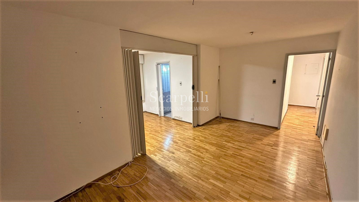 Apartamento ID.8571 - Punta Gorda / Malvin Límite Apartamento en Venta & Alquiler 4to. Piso 3 dorm 2 baños prolijo proximo Rambla  & Parque Baroffio.-