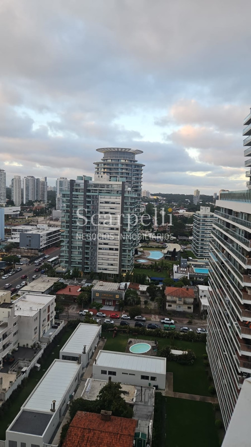 Apartamento ID.50384 - VENTA APARTAMENTO PISO ALTO PUNTA DEL ESTE GRAN VISTA
