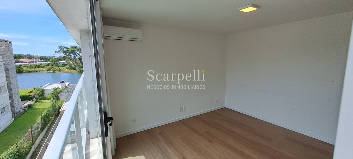 Apartamento ID.16932 - Carrasco Este: Nuevo con Vista al Lago Excelentes terminaciones y toda la seguridad