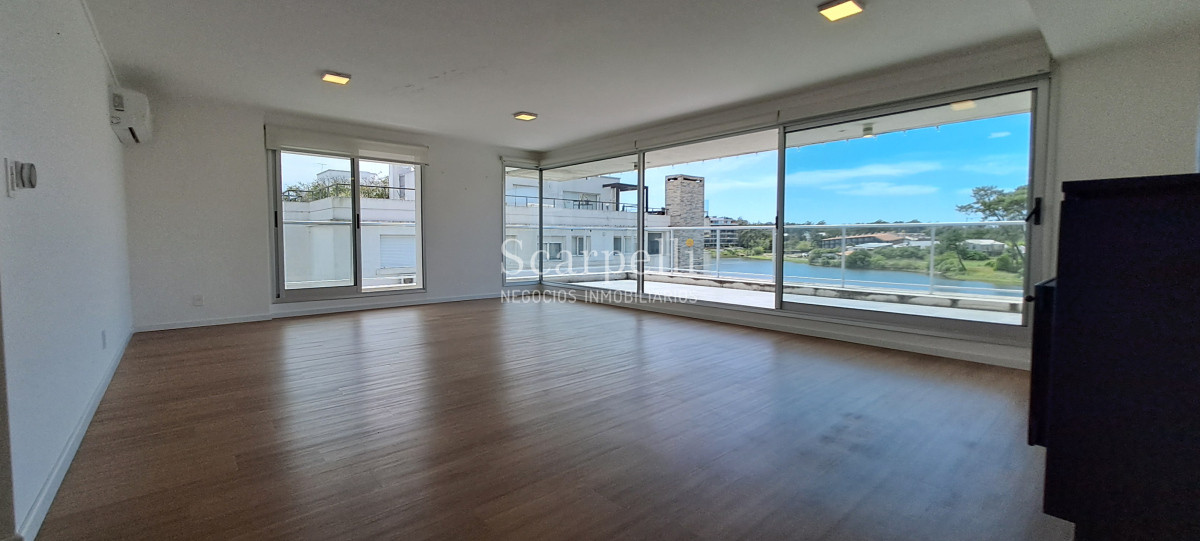 Apartamento ID.16932 - Carrasco Este: Nuevo con Vista al Lago Excelentes terminaciones y toda la seguridad