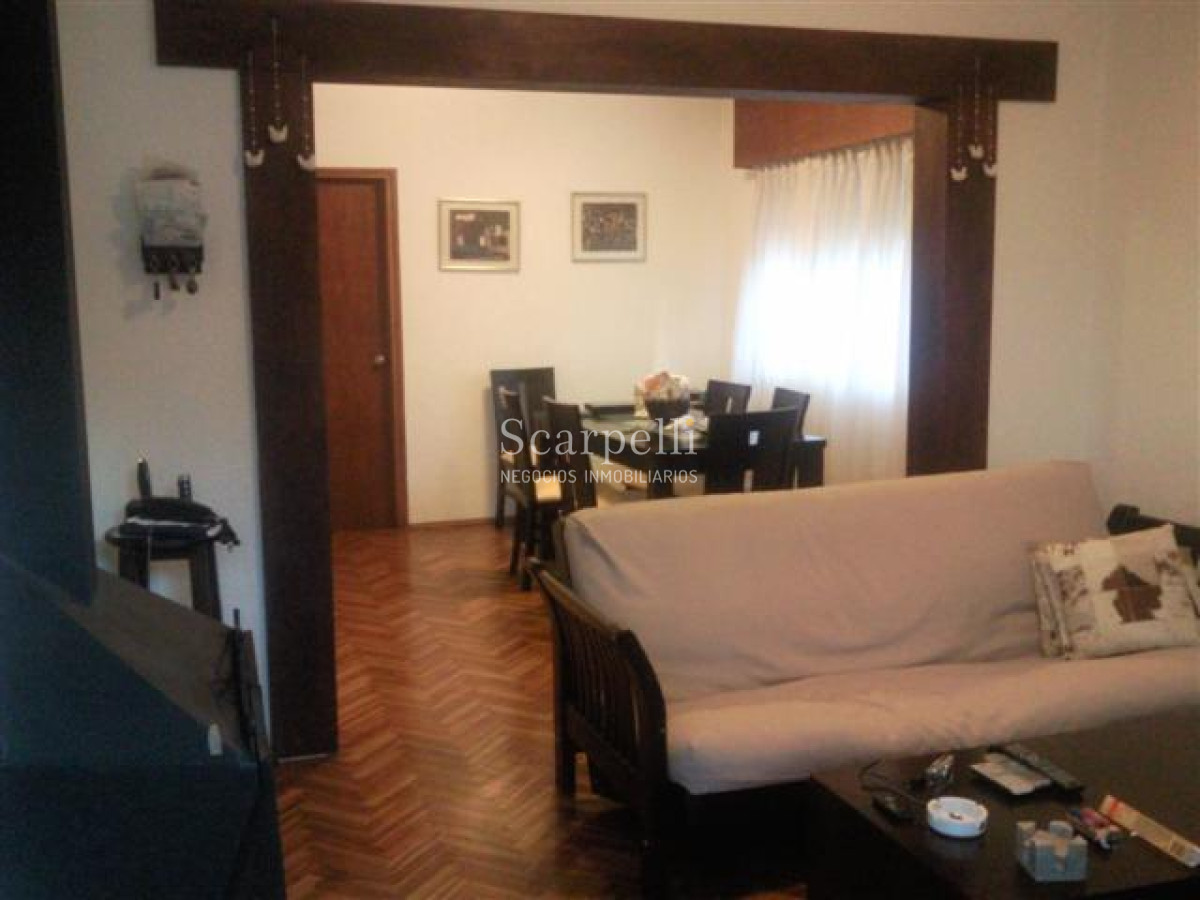 Apartamento ID.50391 - Venta Punta Gorda Ph de Altos Lateral 2 dormitorios estufa leña Garage Con Renta