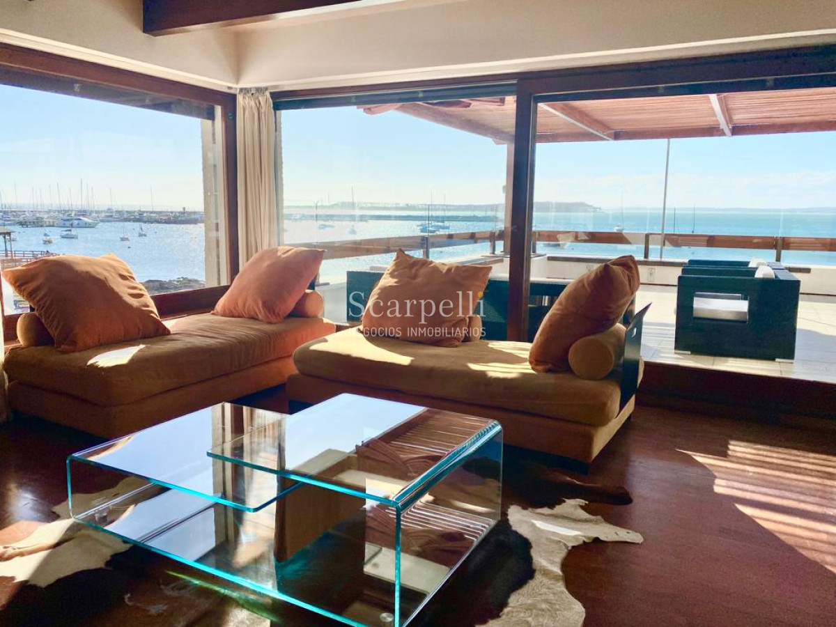 Apartamento ID.7781 - Exclusivo Frente al Puerto de Punta del Este con gran terraza y los mejores atardeceres sobre la Isla Gorriti