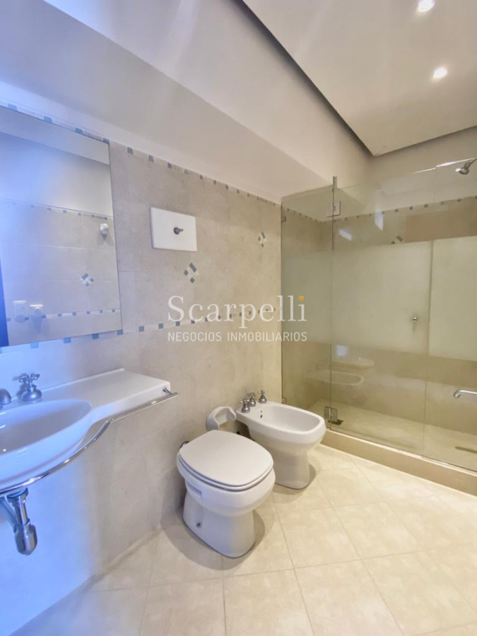 Apartamento ID.7781 - Exclusivo Frente al Puerto de Punta del Este con gran terraza y los mejores atardeceres sobre la Isla Gorriti