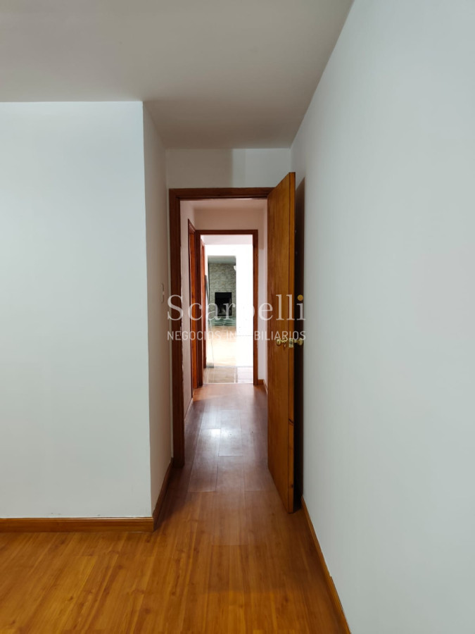 Apartamento ID.50428 - ALQUILER APARTAMENTO PH DE ALTOS RIVERA PROXIMO PLAZA DE DEPORTES 3 DORMITORIOS 