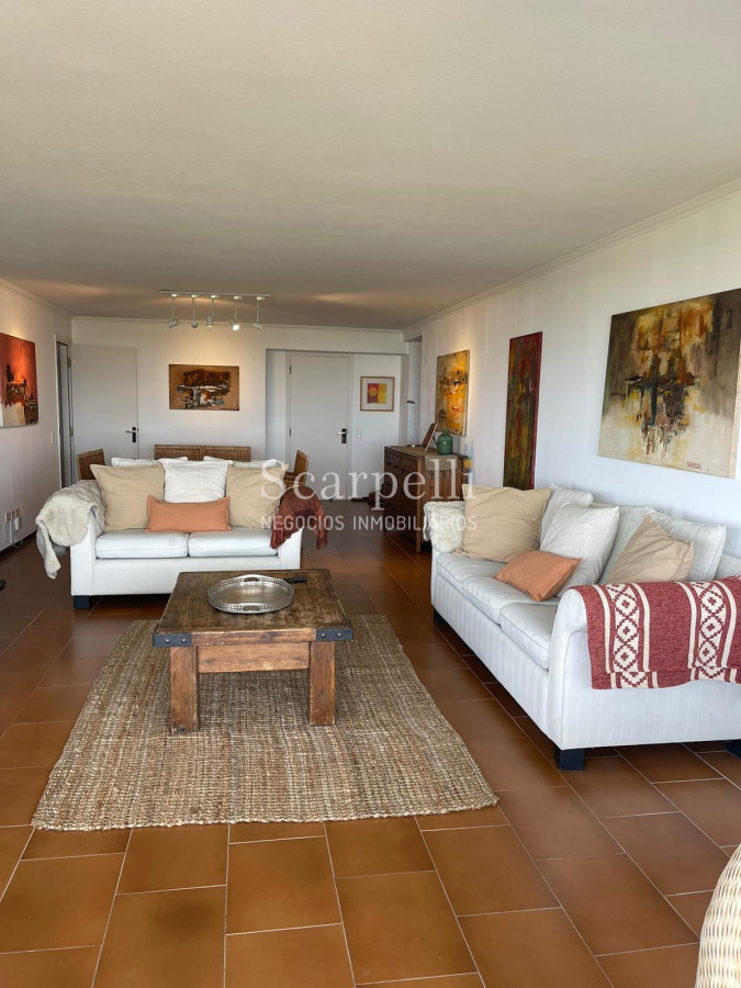 Apartamento ID.50403 - Venta Apartamento Punta del Este Piso Alto Estupenda Vista y Amenities