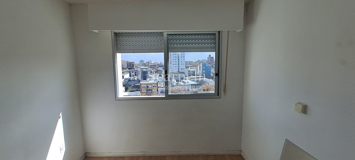 Apartamento ID.50340 - ALQUILER APARTAMENTO 1 DORMITORIO GARAGE PISO ALTO AV ITALIA TRES CRUCES