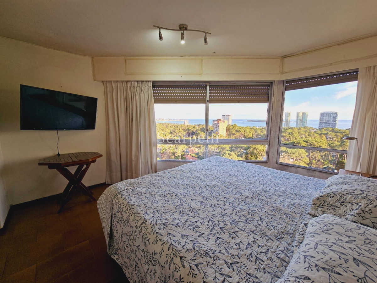 Apartamento ID.50403 - Venta Apartamento Punta del Este Piso Alto Estupenda Vista y Amenities