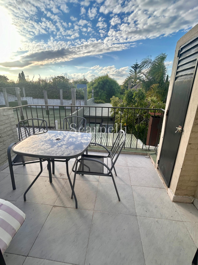 Casa ID.50400 - Estilo Colonial Parque Miramar Impecable 4 dormitorios suite Barbacoa Piscina Climatizada