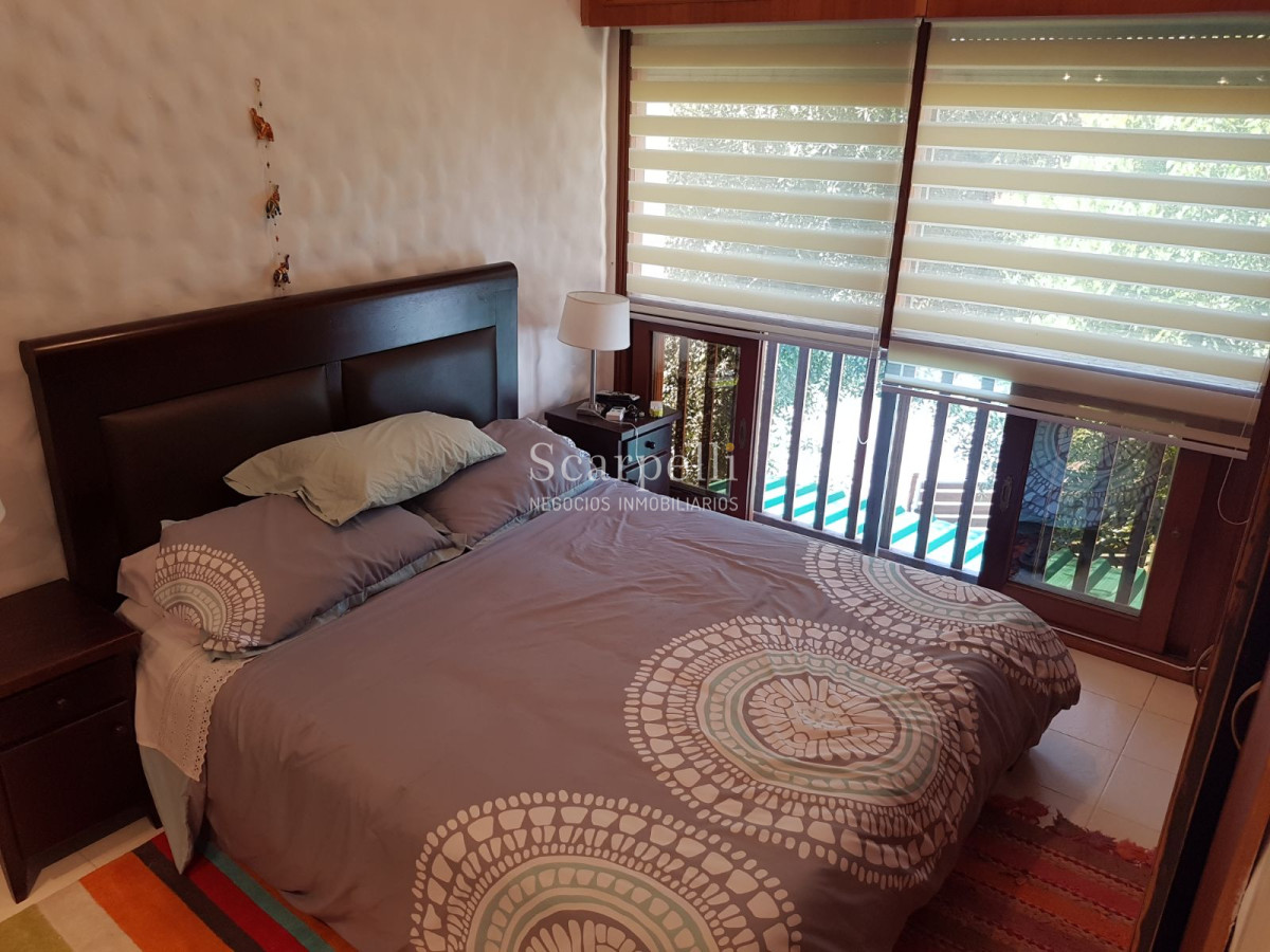 Casa ID.13445 - Complejo de 8 Casas en Parque Cerrado de 10.000 m2 con Piscinas, Canchas varias, parrillero individual y 4 dormitorios.-